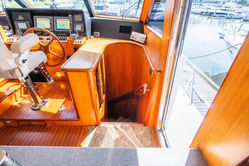 Slide: The Image of Symbol 56 Raised Pilothouse 2003 - 7528532