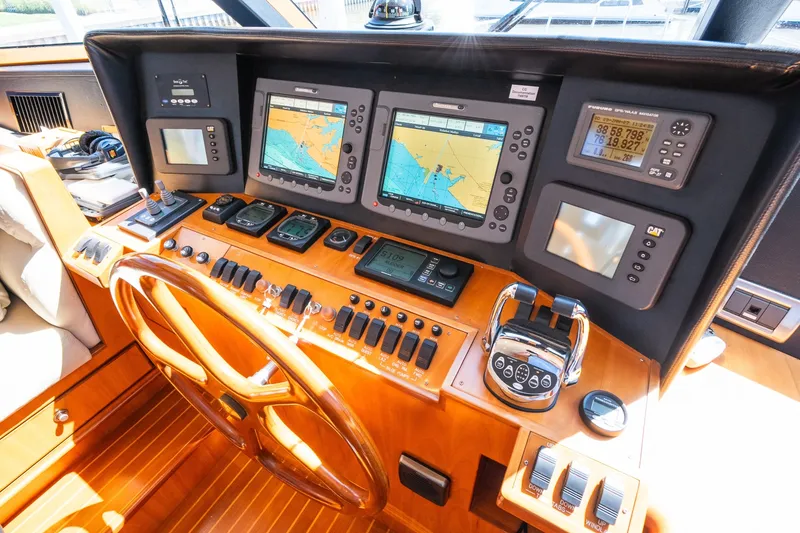 Slide: The Image of Symbol 56 Raised Pilothouse 2003 - 7528529