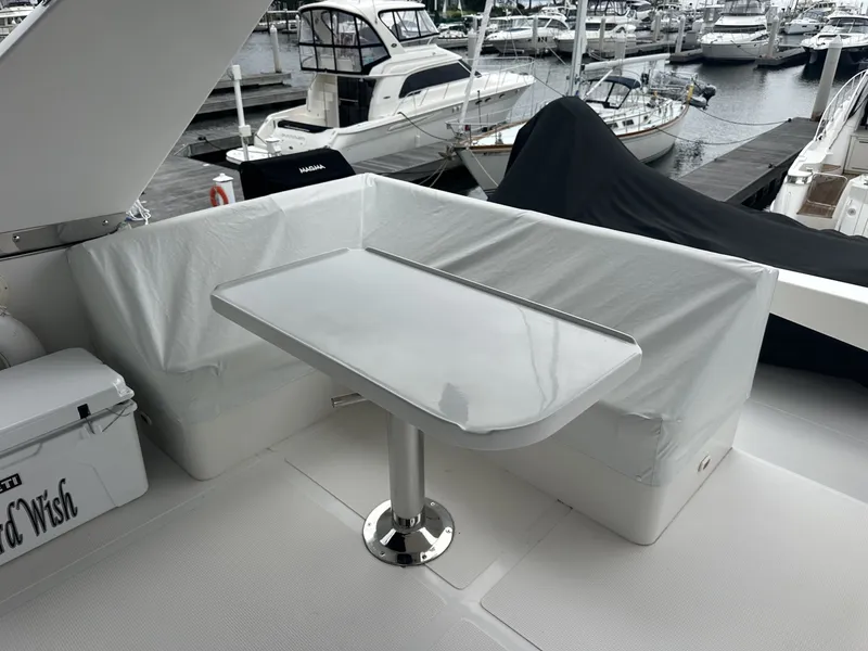 Slide: The Image of Symbol 56 Raised Pilothouse 2003 - 6763300
