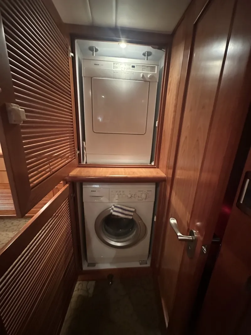 Slide: The Image of Symbol 56 Raised Pilothouse 2003 - 6763334