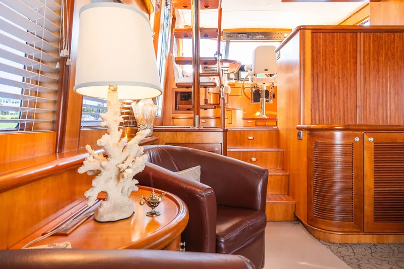 Slide: The Image of Symbol 56 Raised Pilothouse 2003 - 7528538