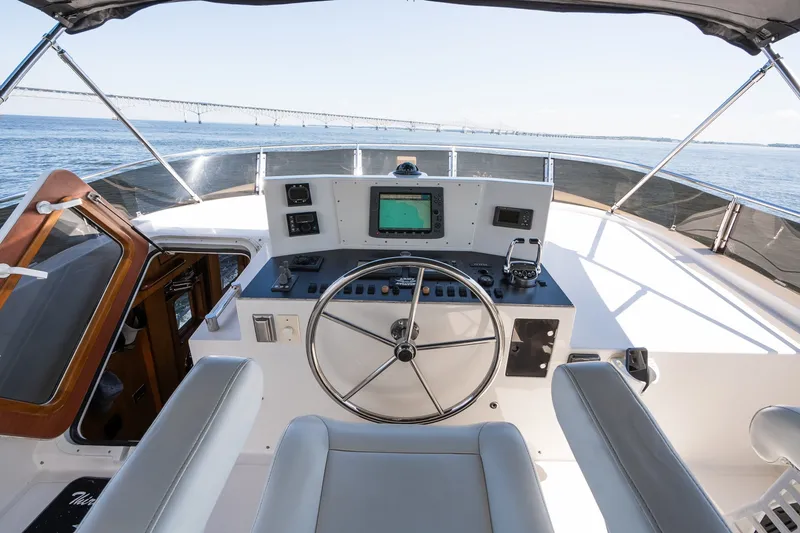 Slide: The Image of Symbol 56 Raised Pilothouse 2003 - 7528601