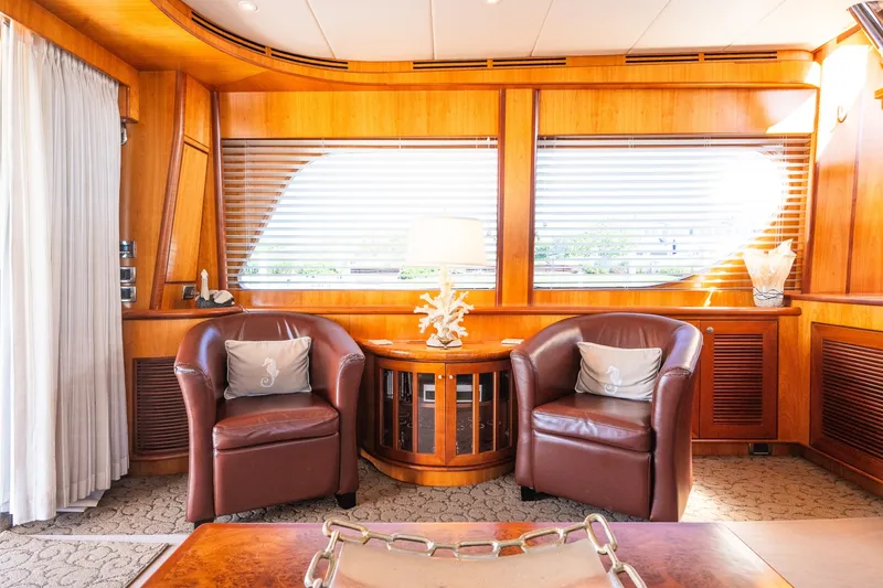 Slide: The Image of Symbol 56 Raised Pilothouse 2003 - 7528540
