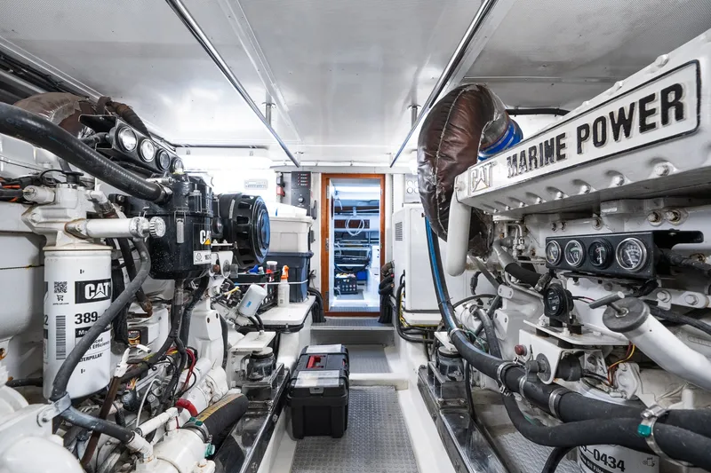 Slide: The Image of Symbol 56 Raised Pilothouse 2003 - 7528519