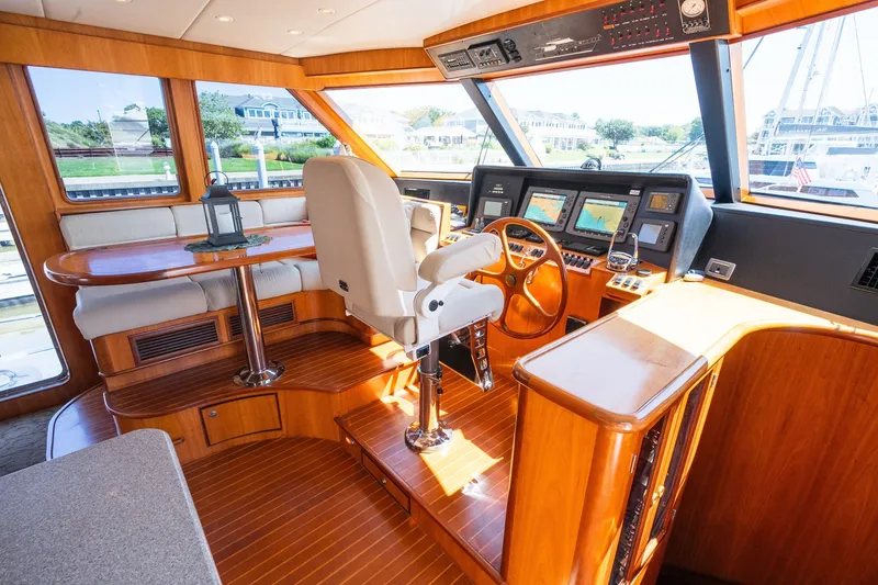 Slide: The Image of Symbol 56 Raised Pilothouse 2003 - 7528527