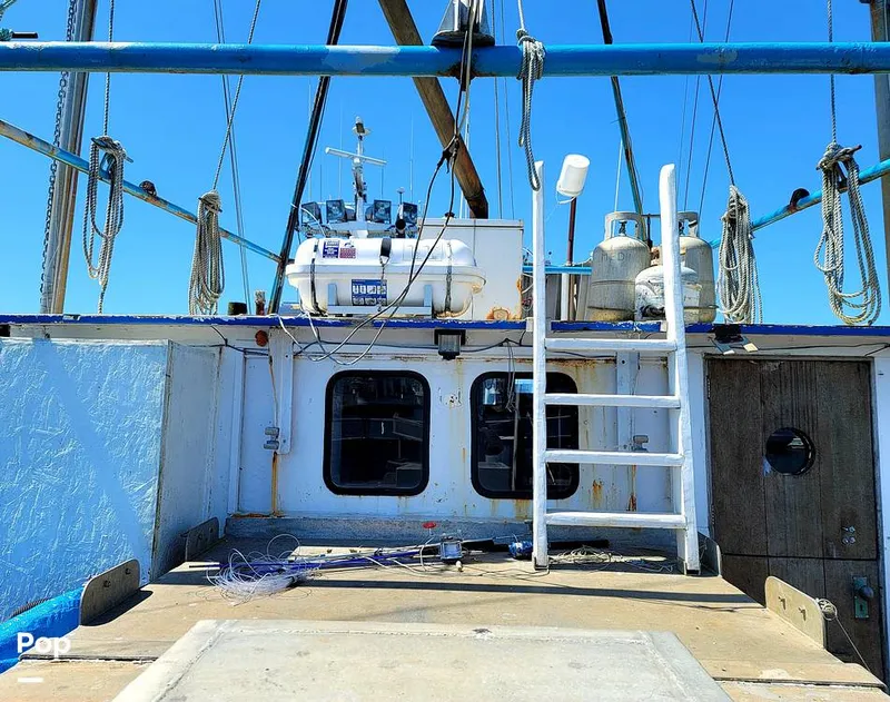 Slide: The Image of Don Larson 57'x18' steel 1967 - 10651848