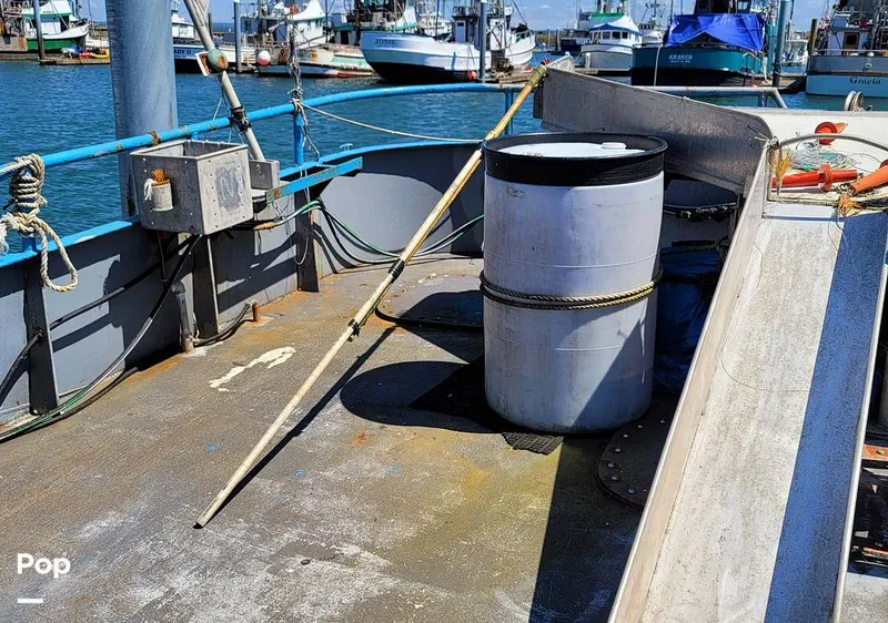 Slide: The Image of Don Larson 57'x18' steel 1967 - 10651854