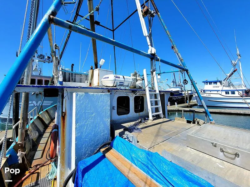 Slide: The Image of Don Larson 57'x18' steel 1967 - 10651859