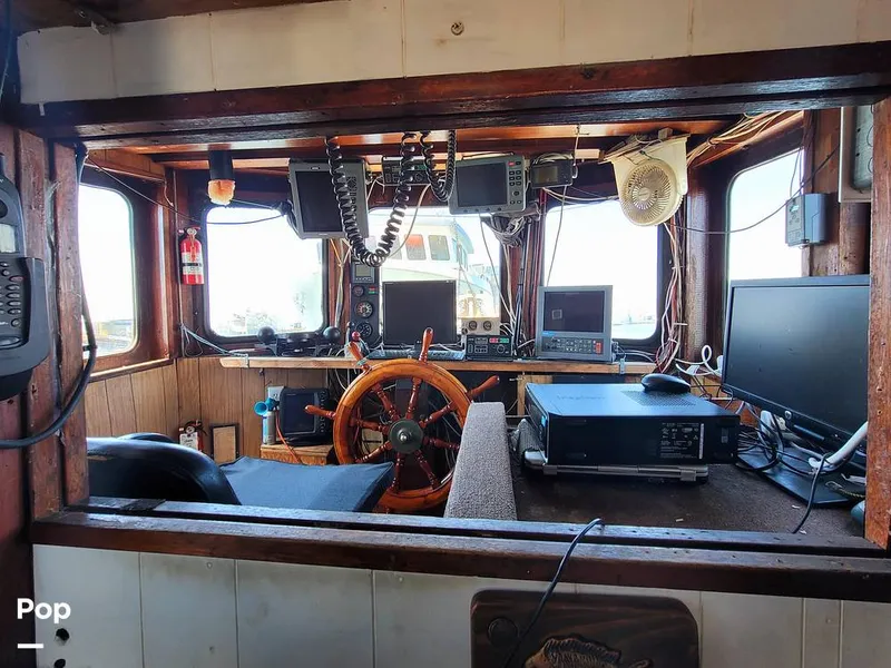 Slide: The Image of Don Larson 57'x18' steel 1967 - 10651672