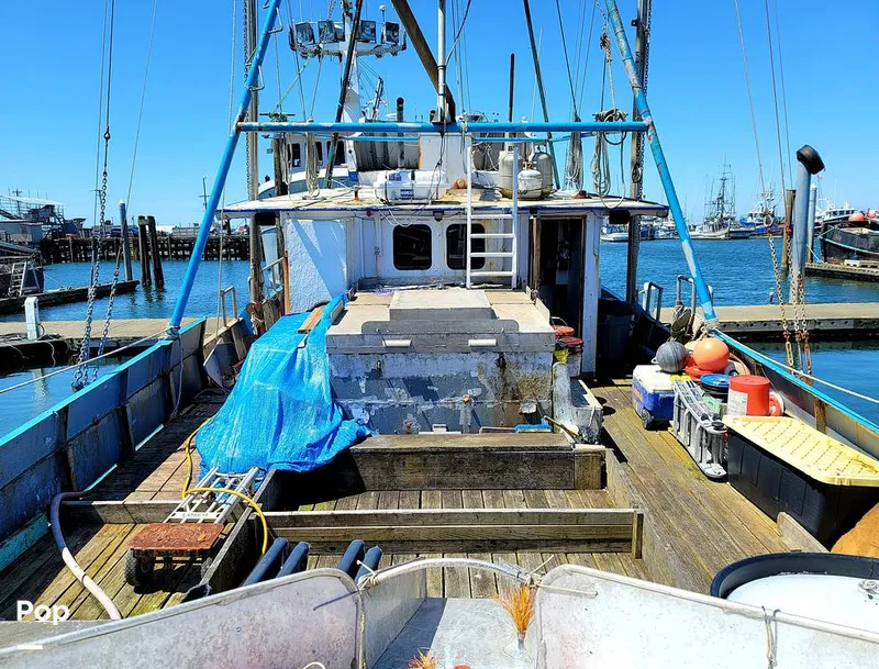 Slide: The Image of Don Larson 57'x18' steel 1967 - 10651733