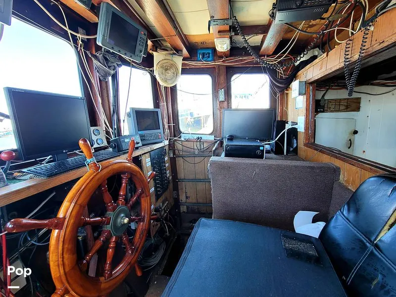 Slide: The Image of Don Larson 57'x18' steel 1967 - 10651591