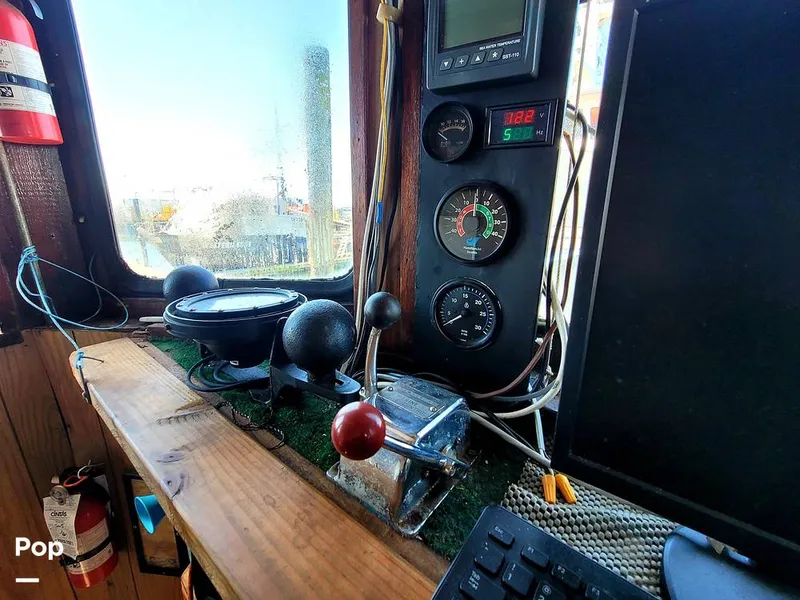 Slide: The Image of Don Larson 57'x18' steel 1967 - 10651612