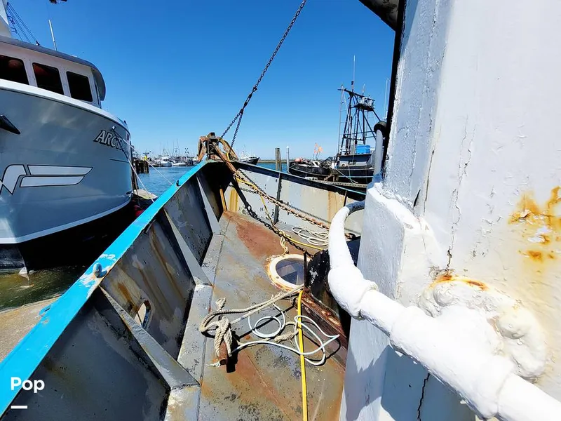 Slide: The Image of Don Larson 57'x18' steel 1967 - 10651649