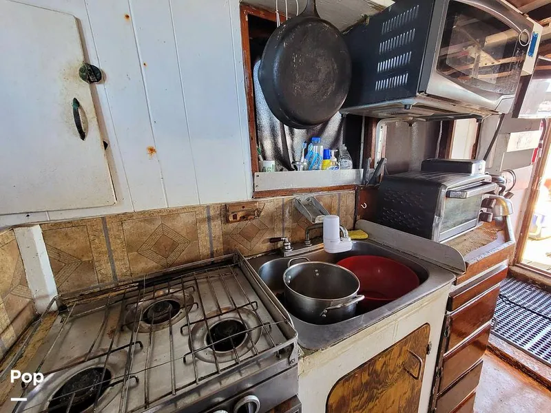 Slide: The Image of Don Larson 57'x18' steel 1967 - 10651670