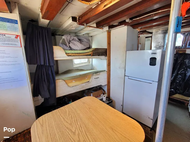 Slide: The Image of Don Larson 57'x18' steel 1967 - 10651688