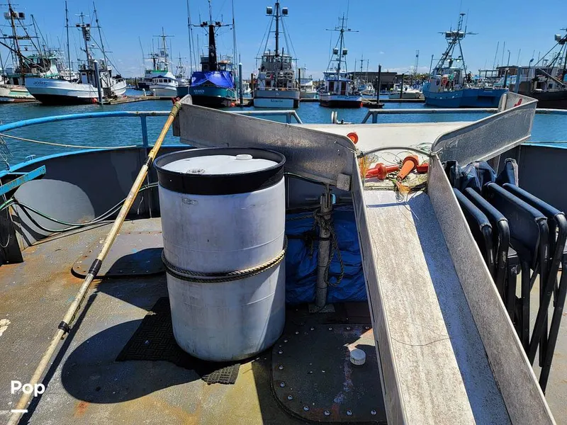 Slide: The Image of Don Larson 57'x18' steel 1967 - 10651705