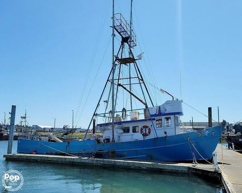 Slide: The Image of Don Larson 57'x18' steel 1967 - 10732955