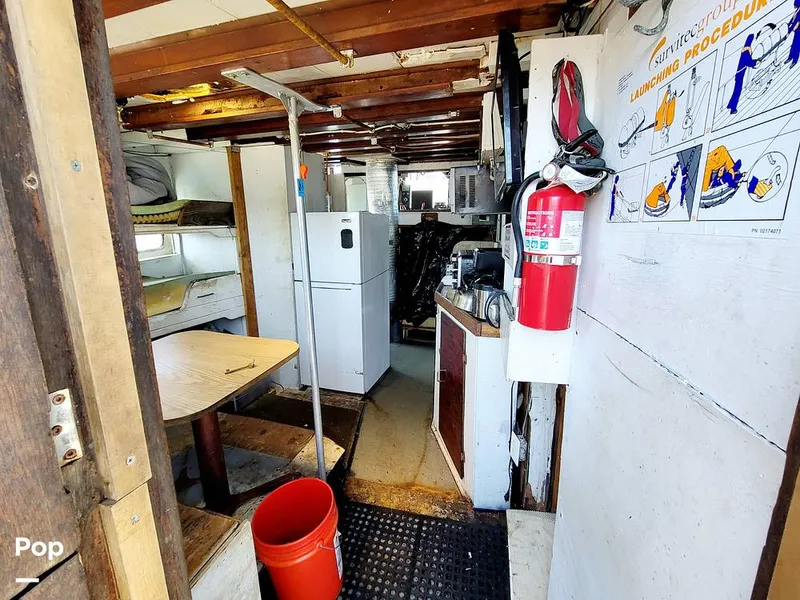 Slide: The Image of Don Larson 57'x18' steel 1967 - 10651713