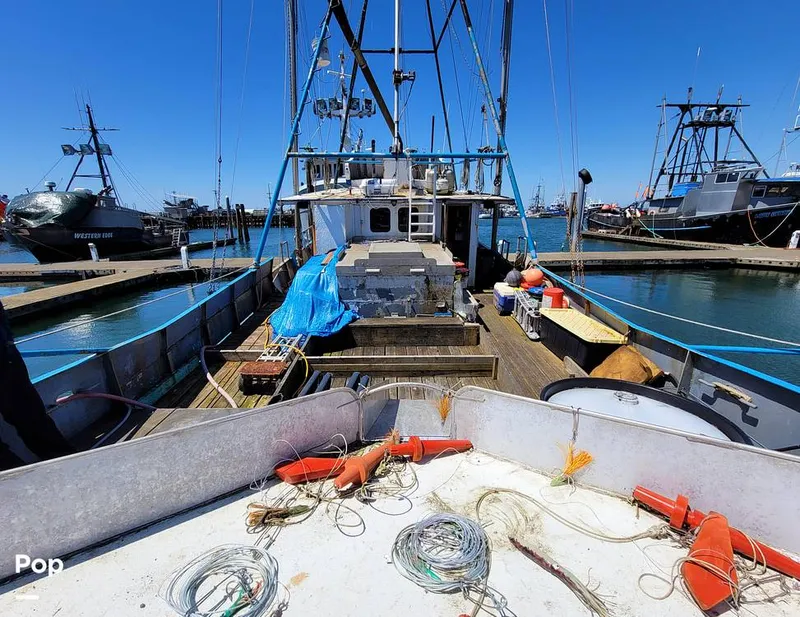 Slide: The Image of Don Larson 57'x18' steel 1967 - 10651731