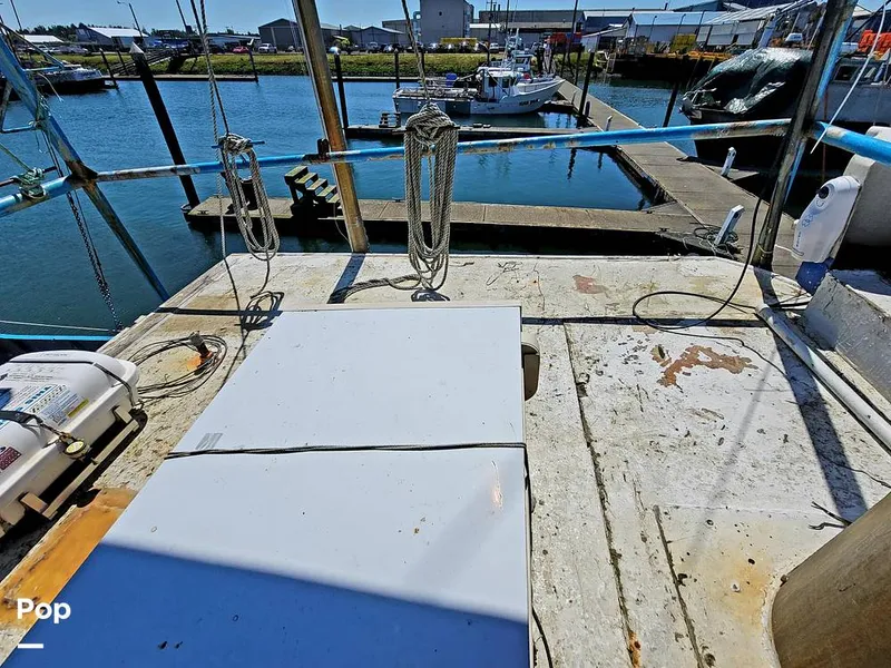 Slide: The Image of Don Larson 57'x18' steel 1967 - 10651751