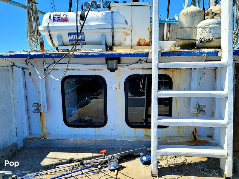 Slide: The Image of Don Larson 57'x18' steel 1967 - 10651819