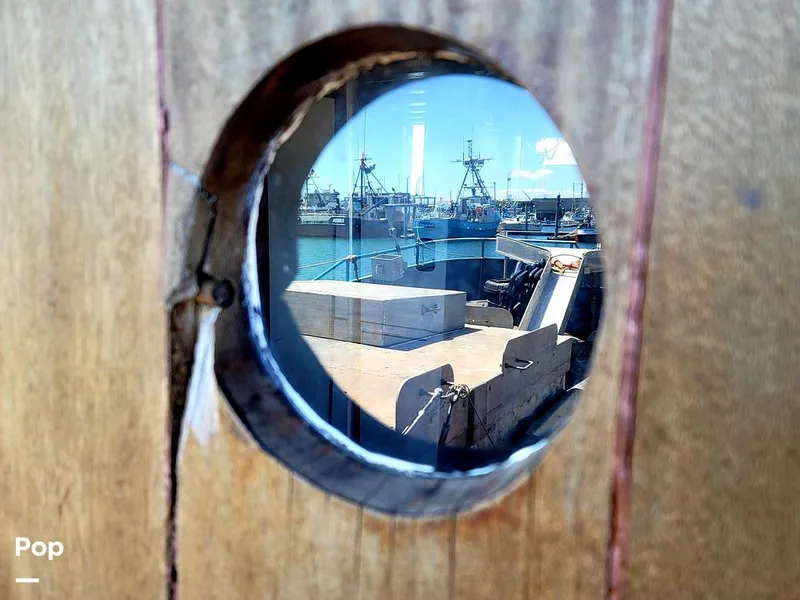 Slide: The Image of Don Larson 57'x18' steel 1967 - 10651837