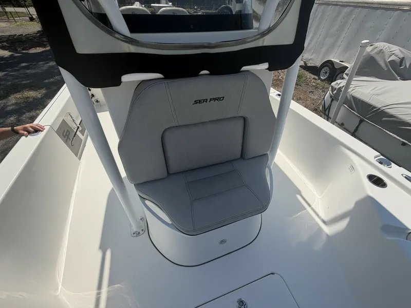 Slide: The Image of Sea Pro 248BAY 2021 - 6767589