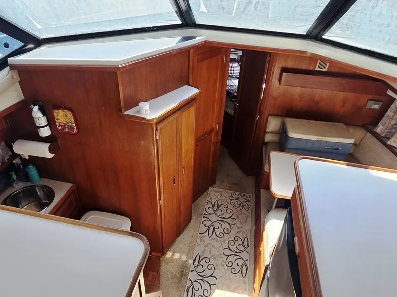 Slide: The Image of Carver Yachts 3807 1989 - 6768004