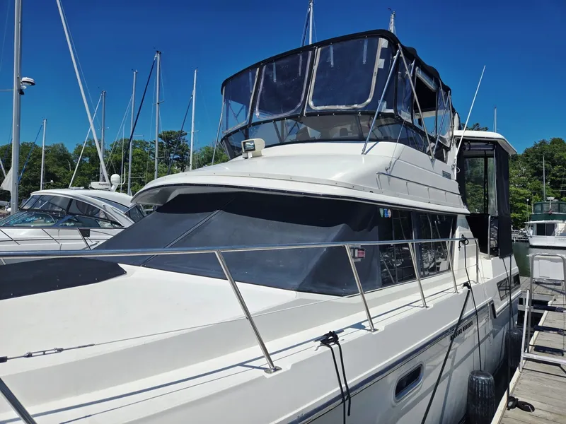 Slide: The Image of Carver Yachts 3807 1989 - 6767988