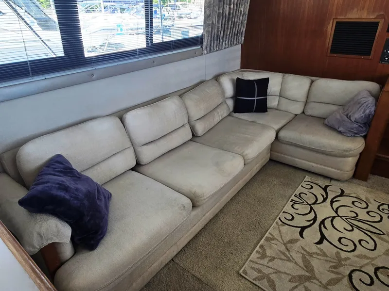 Slide: The Image of Carver Yachts 3807 1989 - 6768008