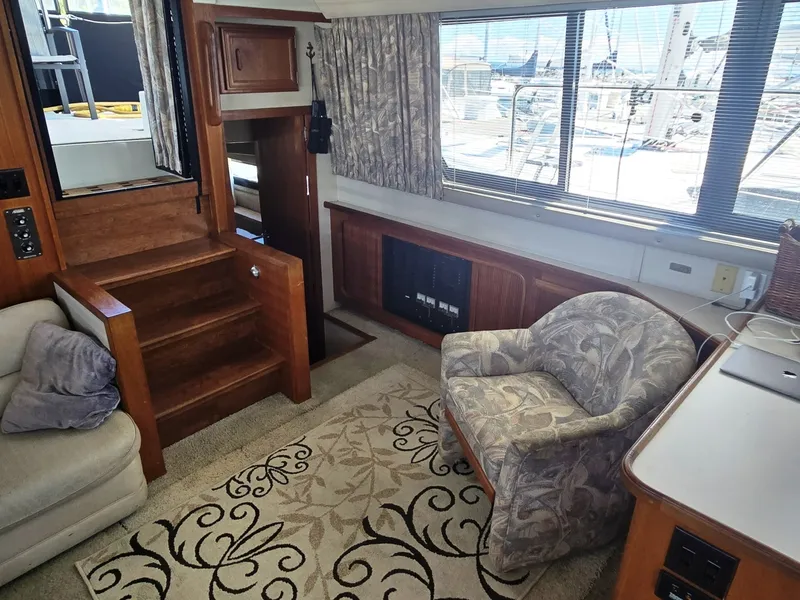 Slide: The Image of Carver Yachts 3807 1989 - 6768009