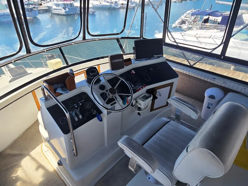 Slide: The Image of Carver Yachts 3807 1989 - 6767995