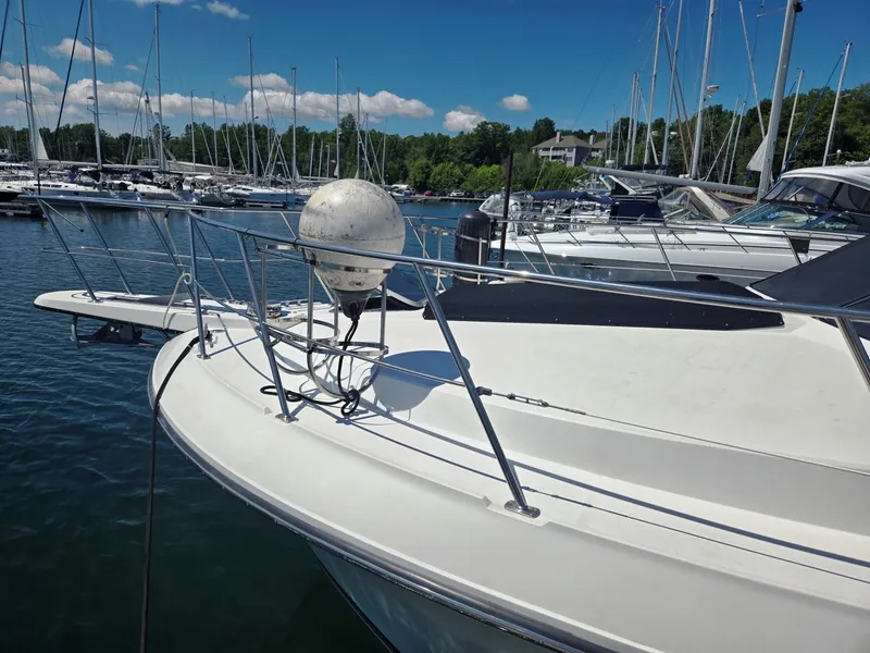 Slide: The Image of Carver Yachts 3807 1989 - 6767989