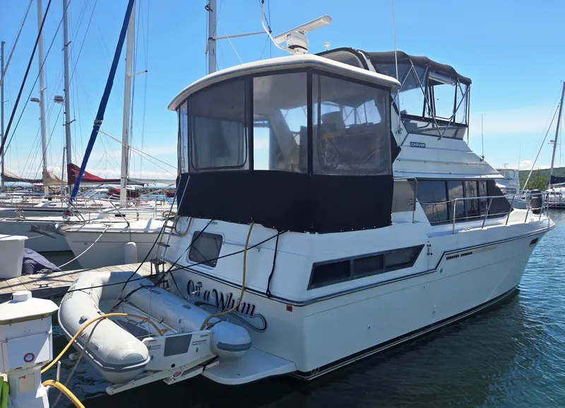 Slide: The Image of Carver Yachts 3807 1989 - 6767987