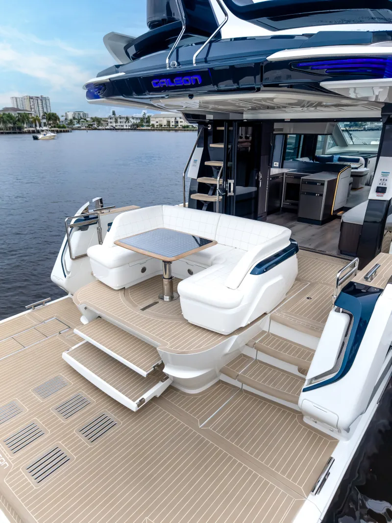 Slide: The Image of Galeon 570 SKY 2027 - 8153155
