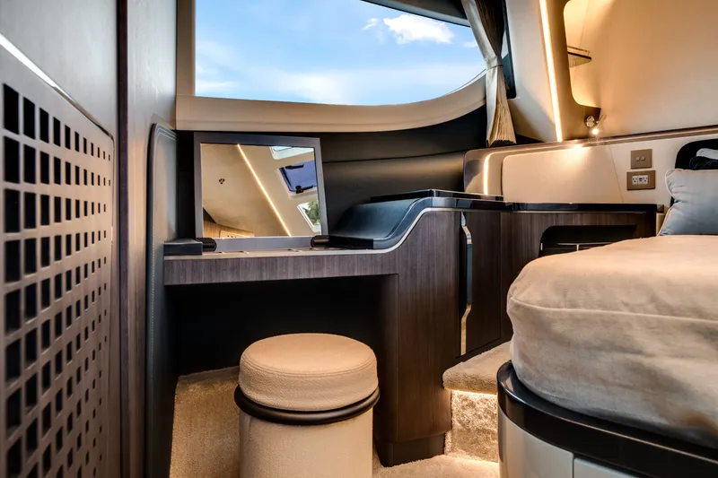 Slide: The Image of Galeon 570 SKY 2027 - 8153166