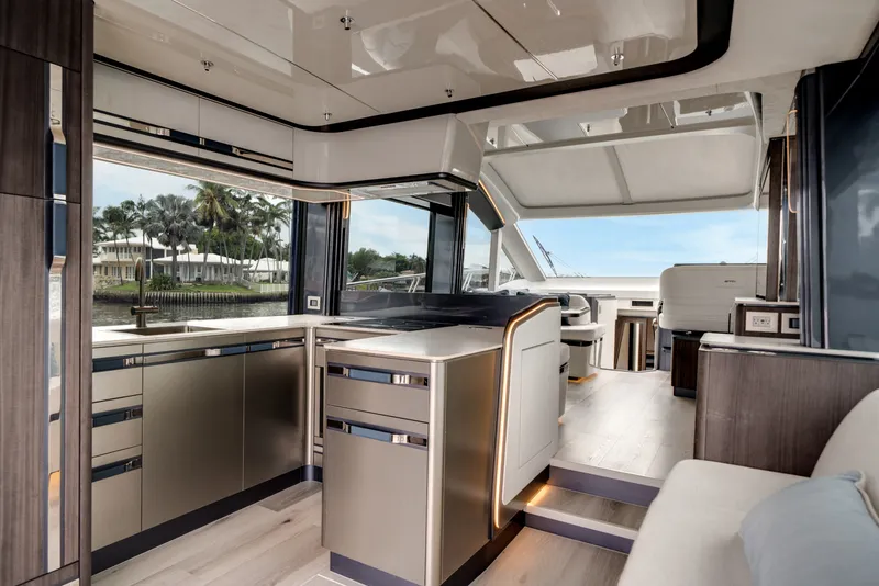 Slide: The Image of Galeon 570 SKY 2027 - 8153187