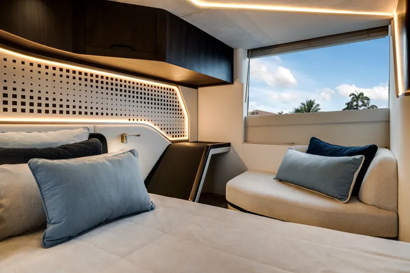 Slide: The Image of Galeon 570 SKY 2027 - 8153173