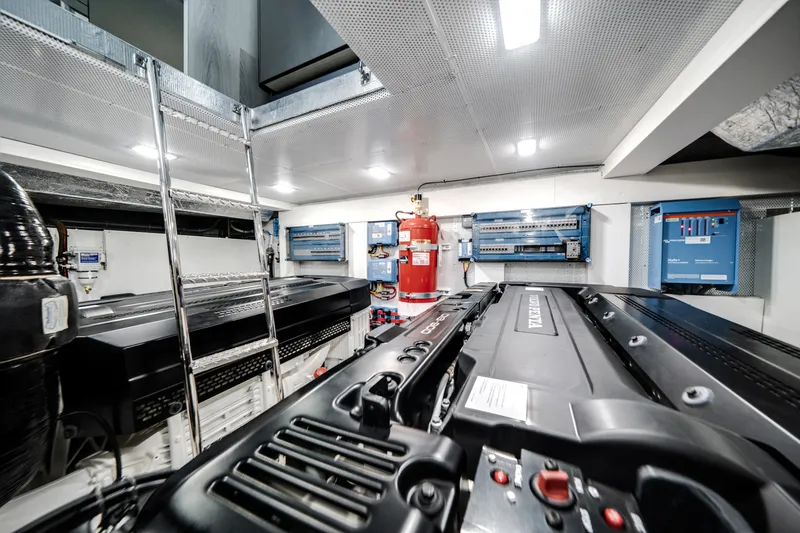 Slide: The Image of Galeon 570 SKY 2027 - 8153200