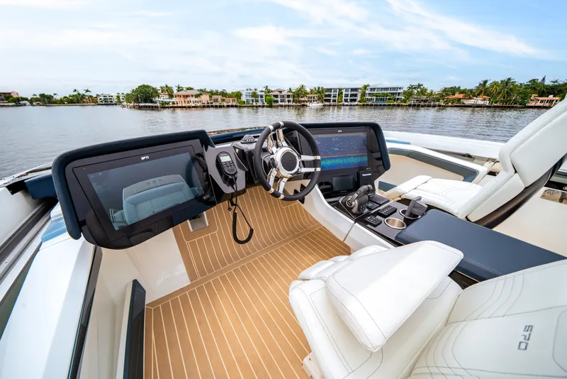 Slide: The Image of Galeon 570 SKY 2027 - 8153162