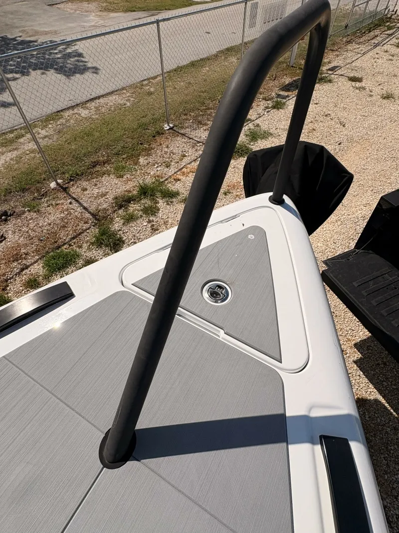 Slide: The Image of Candela C-8 foredeck - 6769890