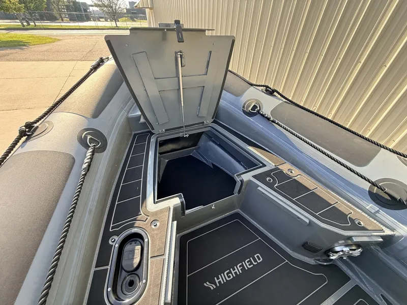 Slide: The Image of Highfield Sport 760 2023 - 6769840