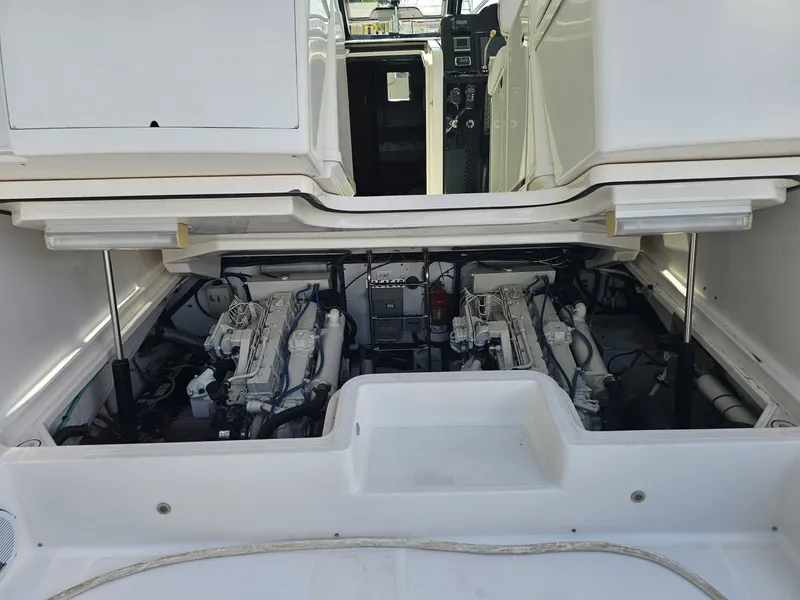 Slide: The Image of Tiara 3800 Open 2003 - 6780056