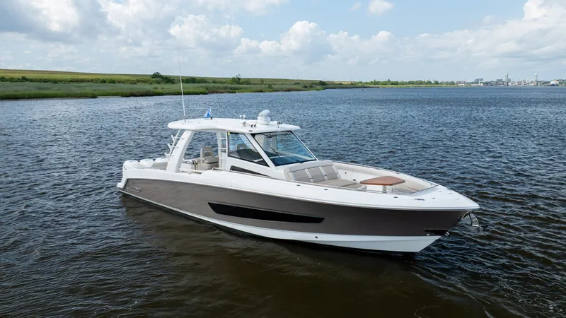 Slide: The Image of Boston Whaler 420 Outrage 2017 - 6780373