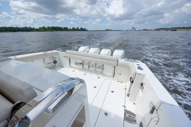 Slide: The Image of Boston Whaler 420 Outrage 2017 - 6780382