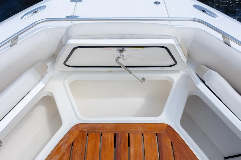 Slide: The Image of Boston Whaler 420 Outrage 2017 - 6780455