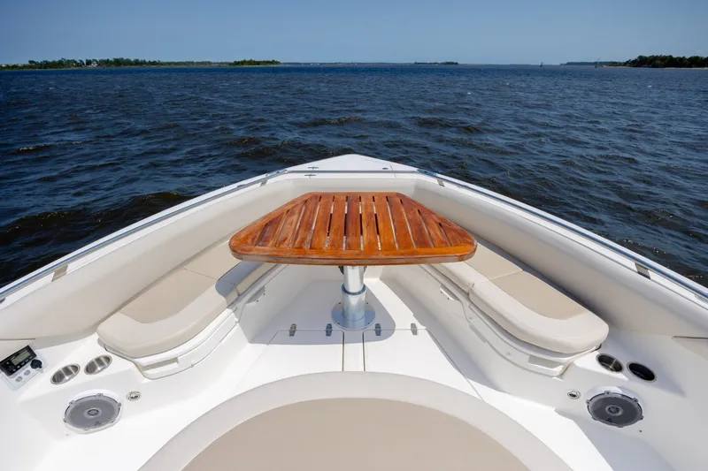 Slide: The Image of Boston Whaler 420 Outrage 2017 - 6780442