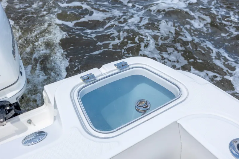 Slide: The Image of Boston Whaler 420 Outrage 2017 - 6780396