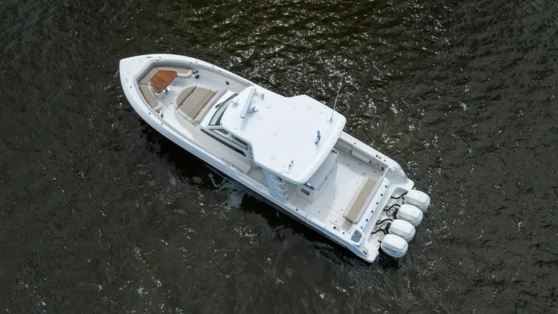 Slide: The Image of Boston Whaler 420 Outrage 2017 - 6780367