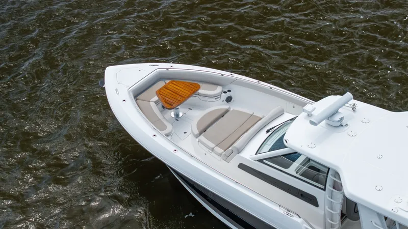 Slide: The Image of Boston Whaler 420 Outrage 2017 - 6780369